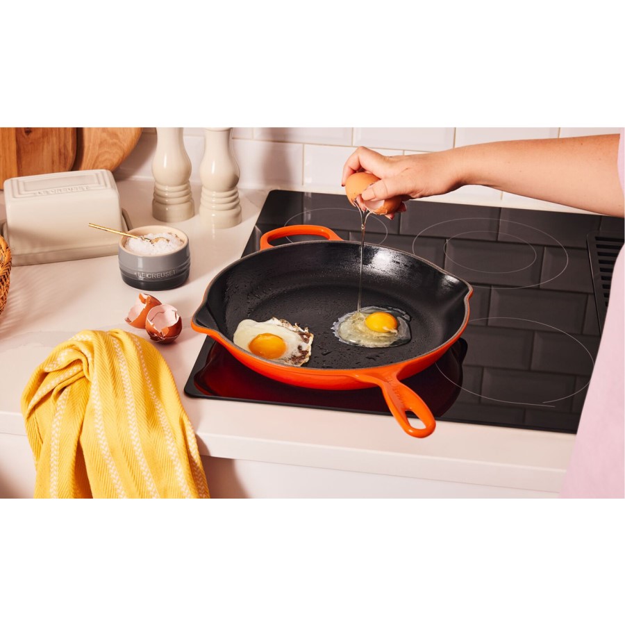 additioanl image for  Le Creuset Round Skillet Foret 23 cm 